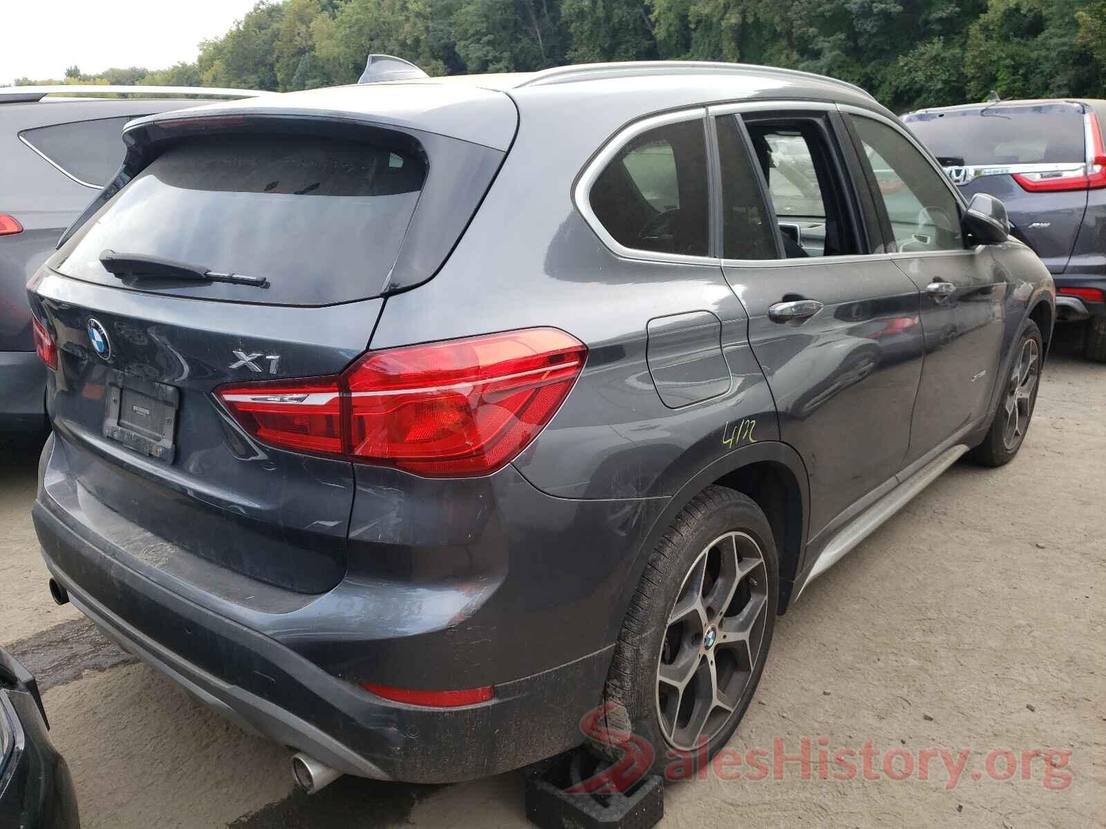 WBXHT3C36J5L26586 2018 BMW X1