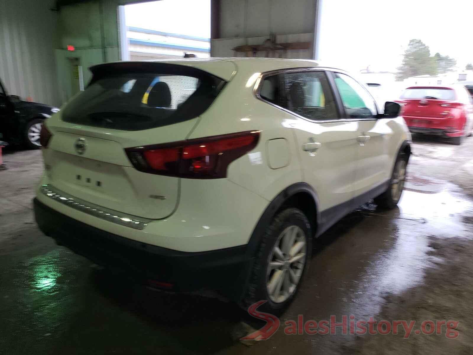 JN1BJ1CR4JW290881 2018 NISSAN ROGUE