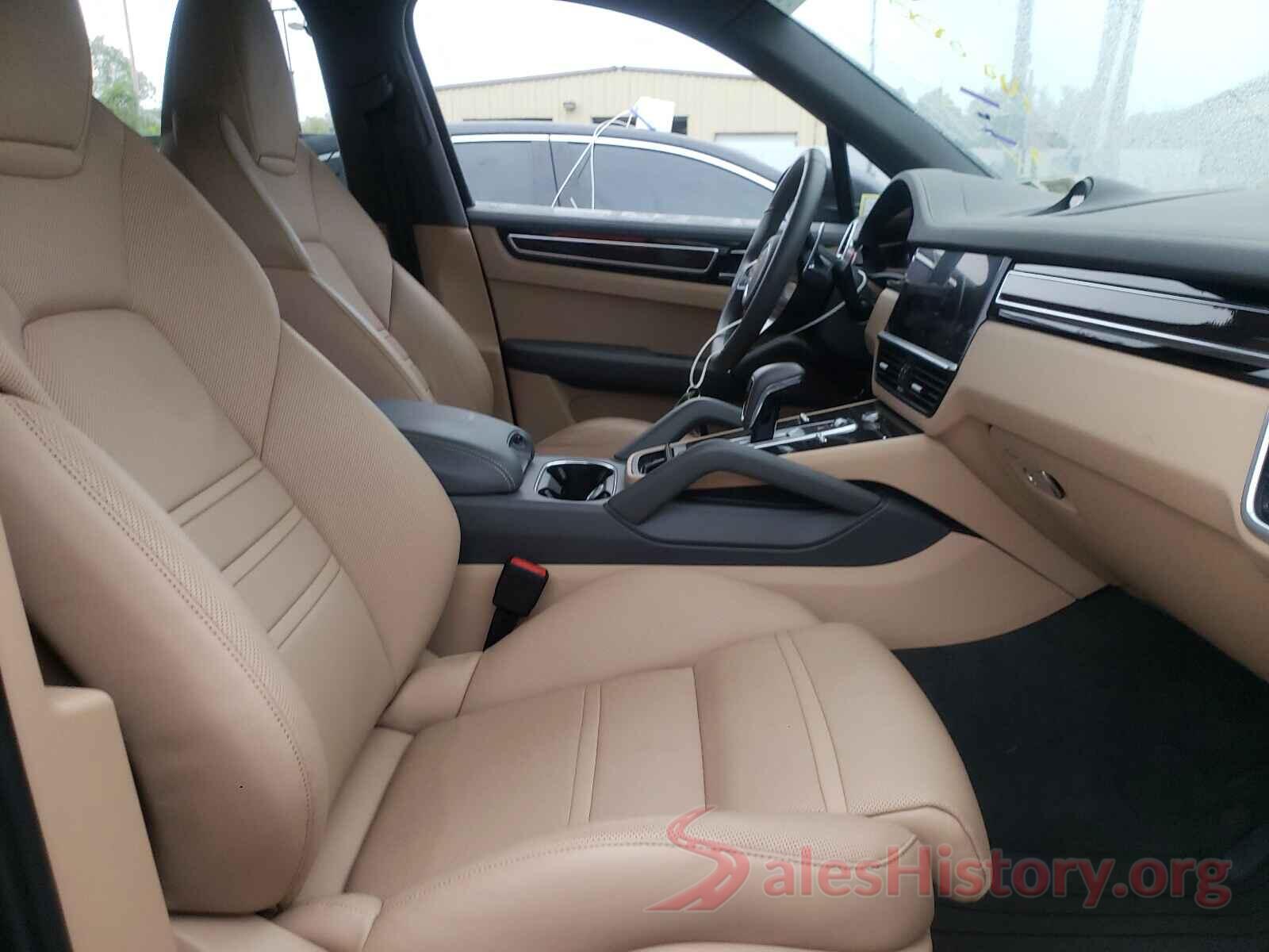 WP1AA2AY5KDA18358 2019 PORSCHE CAYENNE