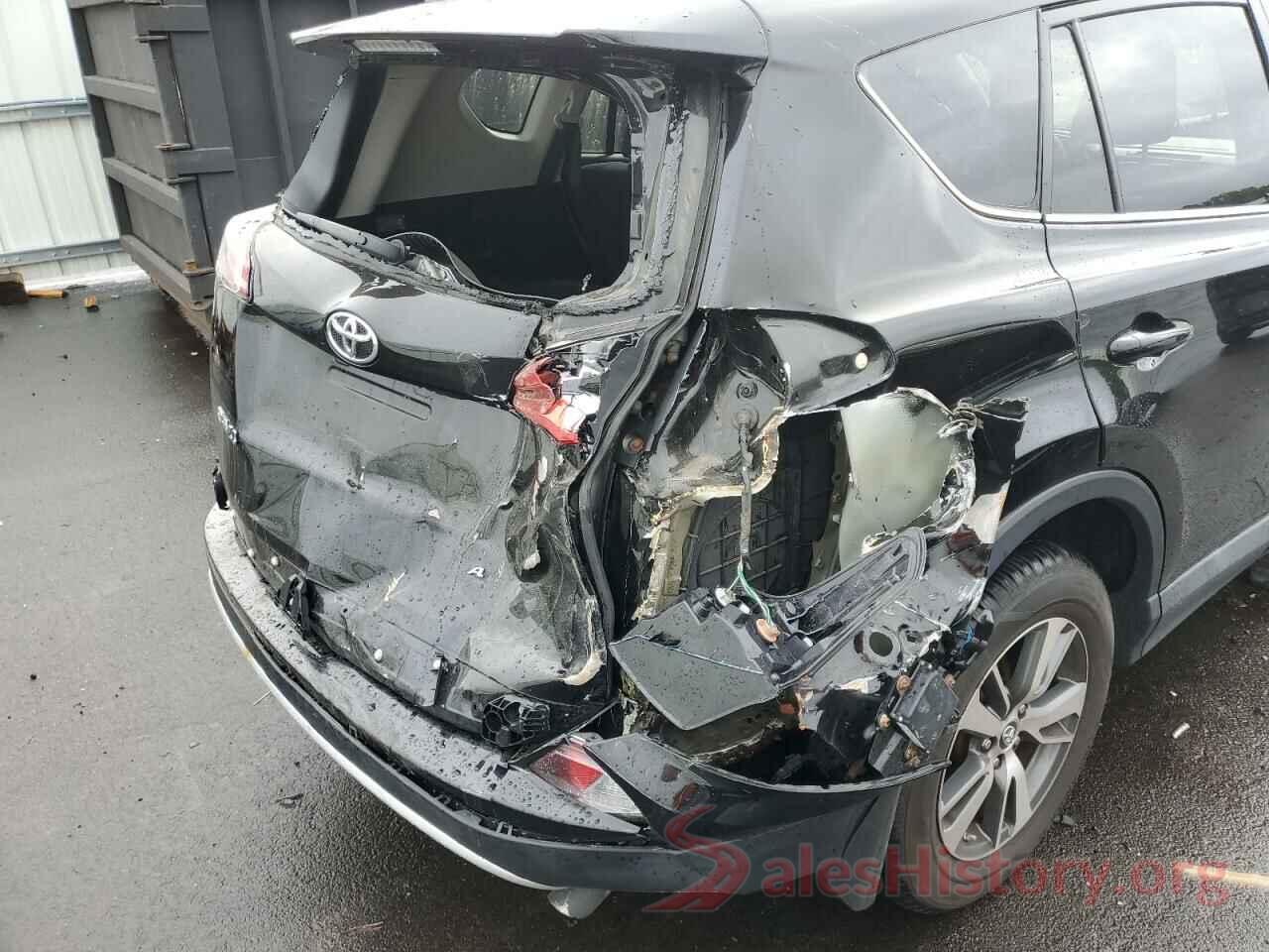 2T3RFREV0HW666524 2017 TOYOTA RAV4