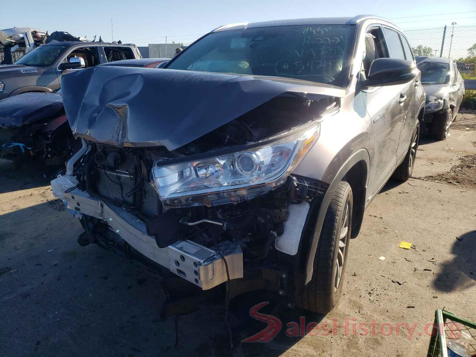 5TDJGRFH1KS069233 2019 TOYOTA HIGHLANDER