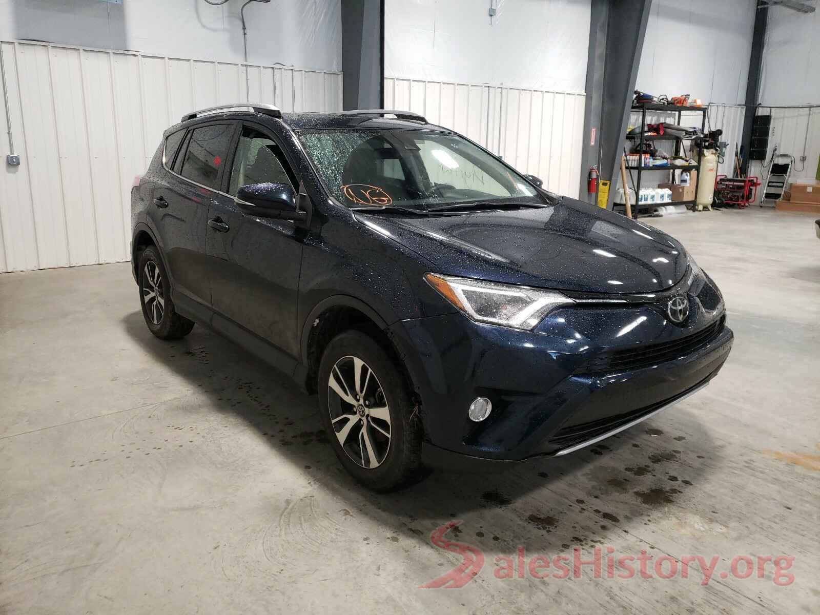 JTMWFREV9JD121895 2018 TOYOTA RAV4