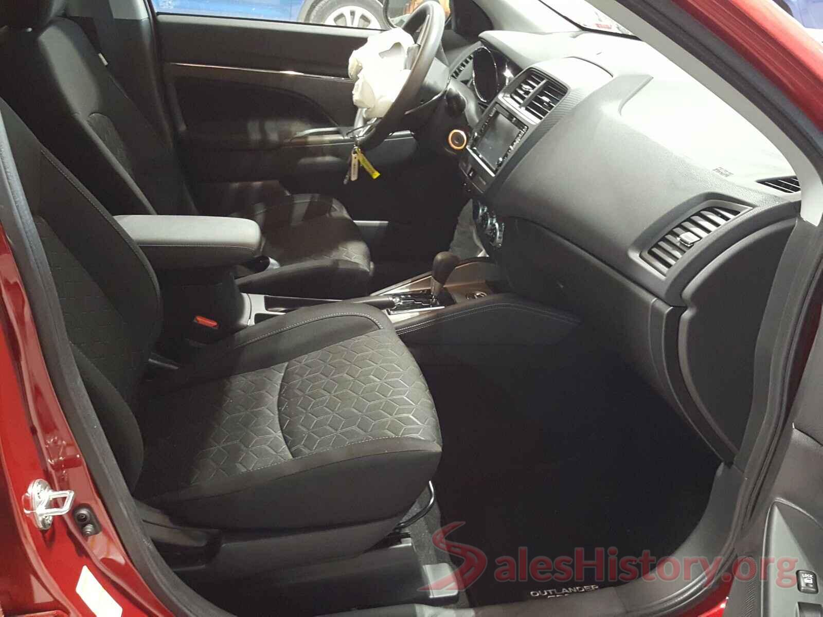 JA4AR3AU3LU030825 2020 MITSUBISHI OUTLANDER