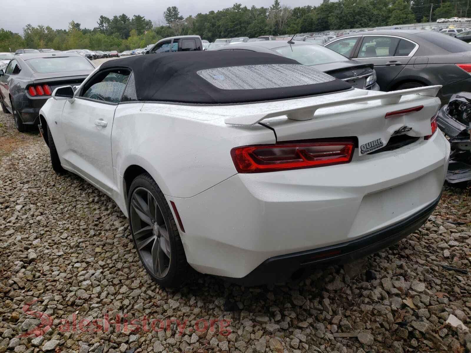 2016 CHEVROLET CAMARO VIN 1G1FB3DX0G0172030, right side view