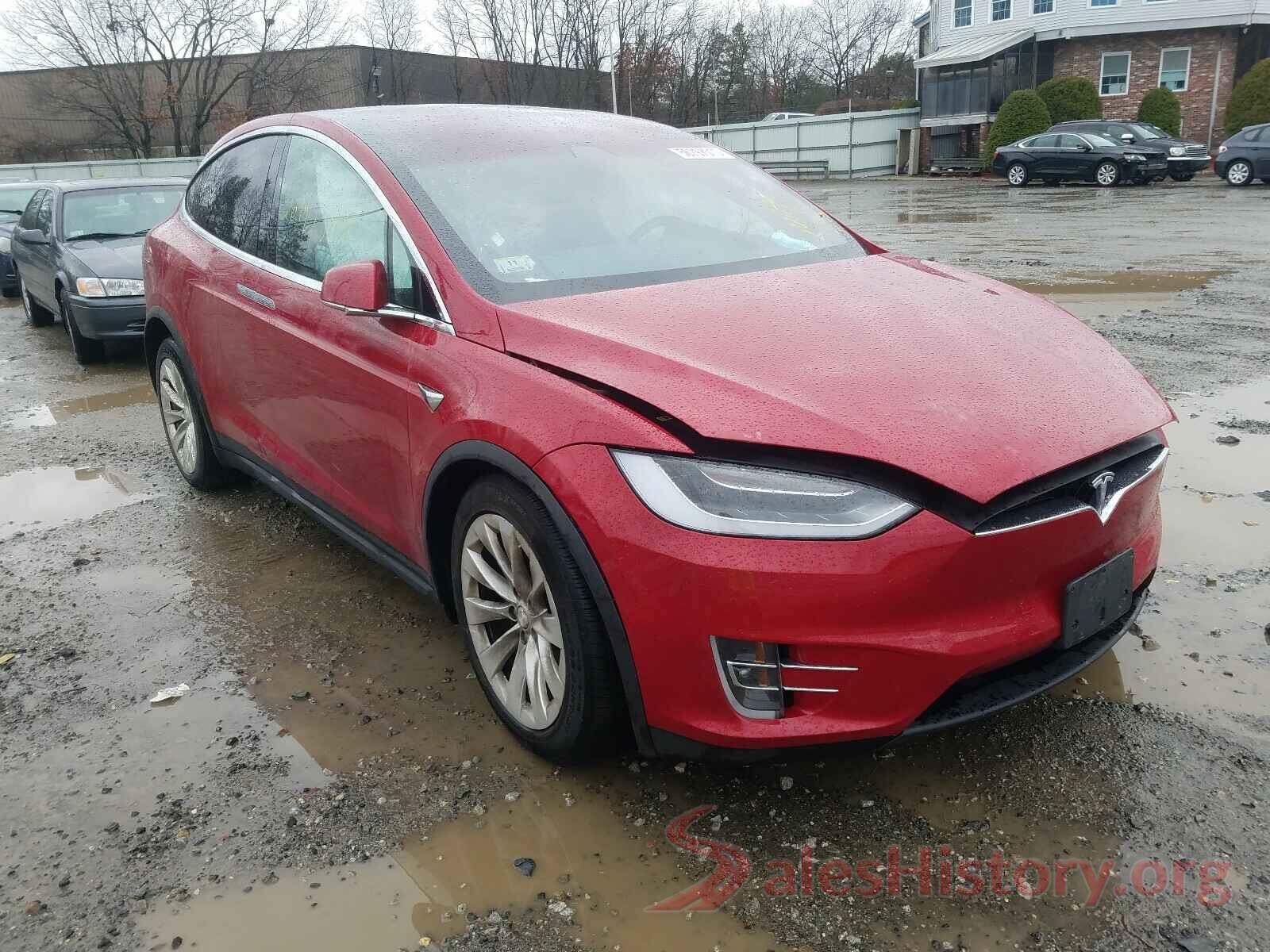 5YJXCAE28JF120976 2018 TESLA MODEL X