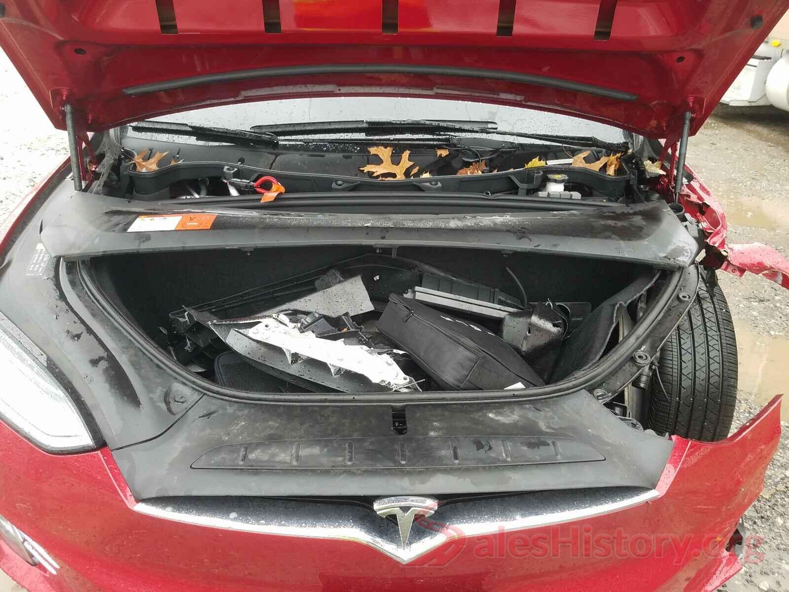 5YJXCAE28JF120976 2018 TESLA MODEL X