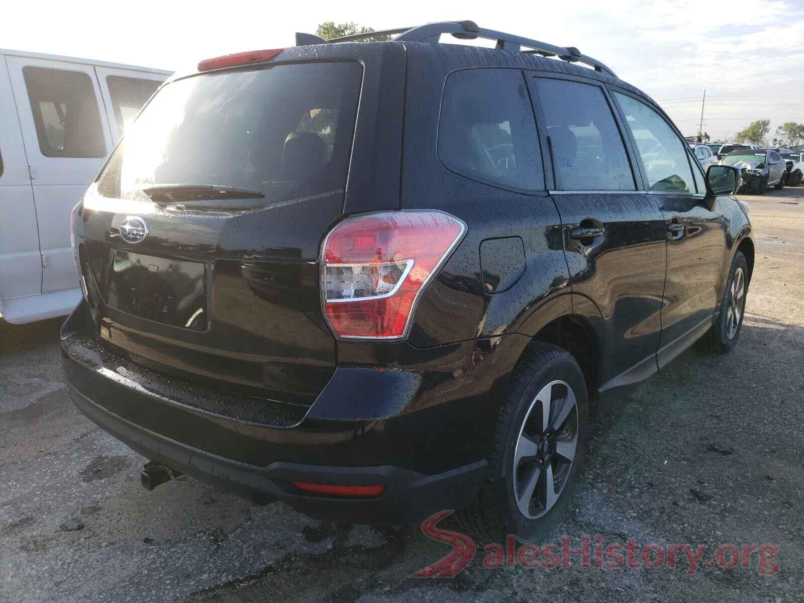 JF2SJAGC8JH473015 2018 SUBARU FORESTER