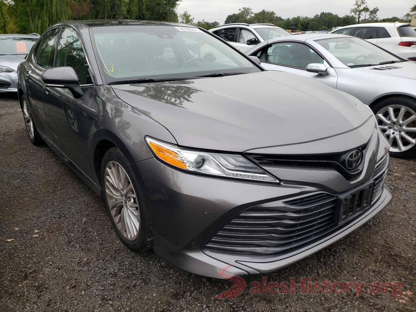 4T1B11HK5JU506804 2018 TOYOTA CAMRY