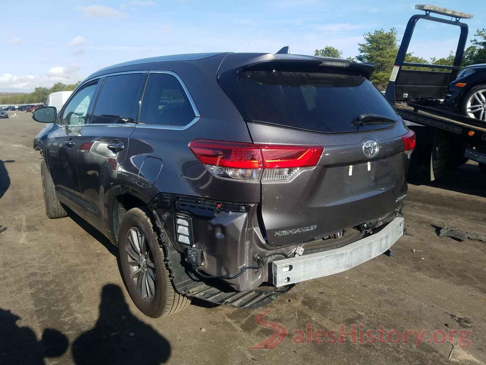 5TDJZRFH2JS852957 2018 TOYOTA HIGHLANDER