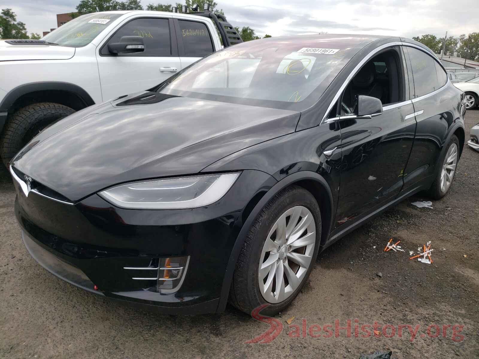 5YJXCDE26JF088711 2018 TESLA MODEL X