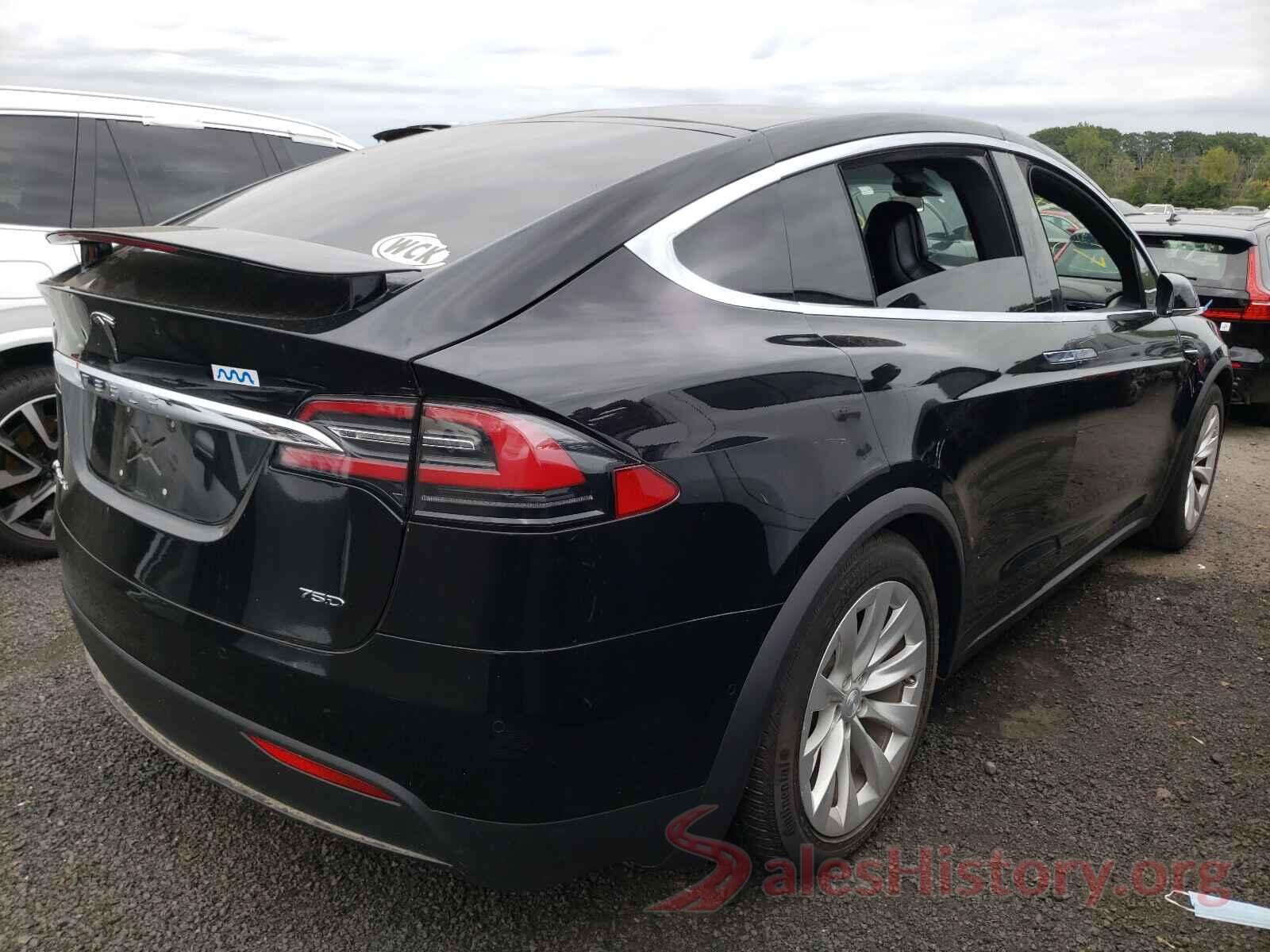 5YJXCDE26JF088711 2018 TESLA MODEL X