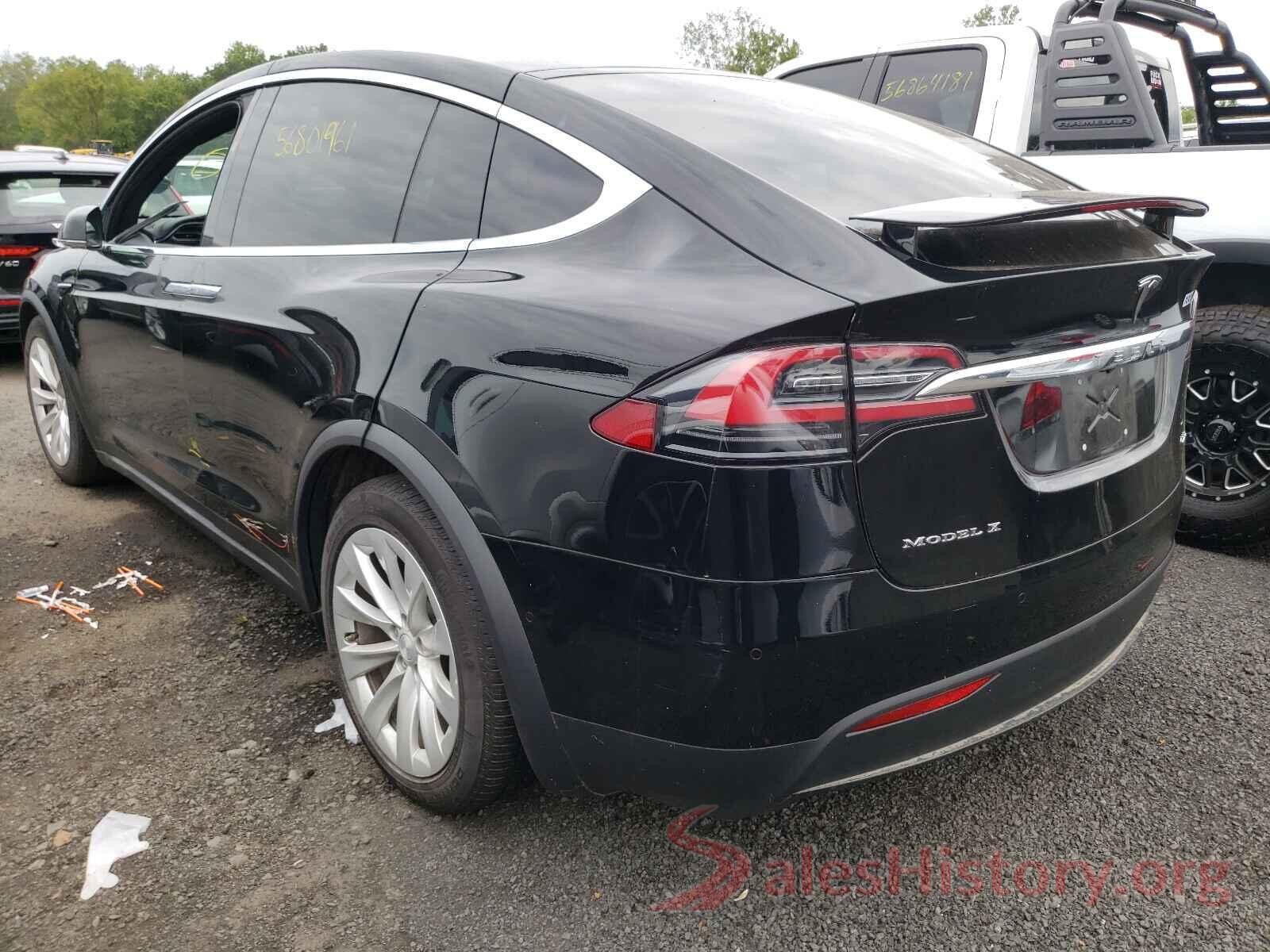 5YJXCDE26JF088711 2018 TESLA MODEL X