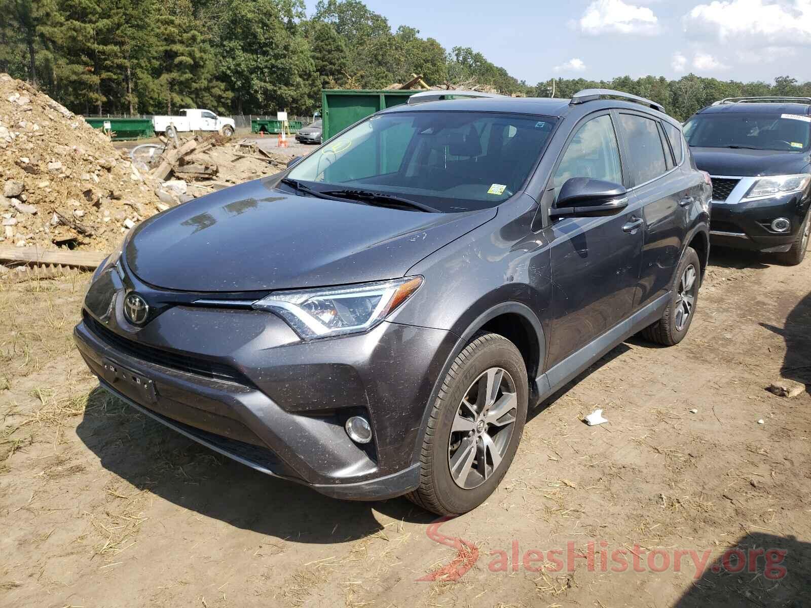 2T3RFREV0JW814273 2018 TOYOTA RAV4