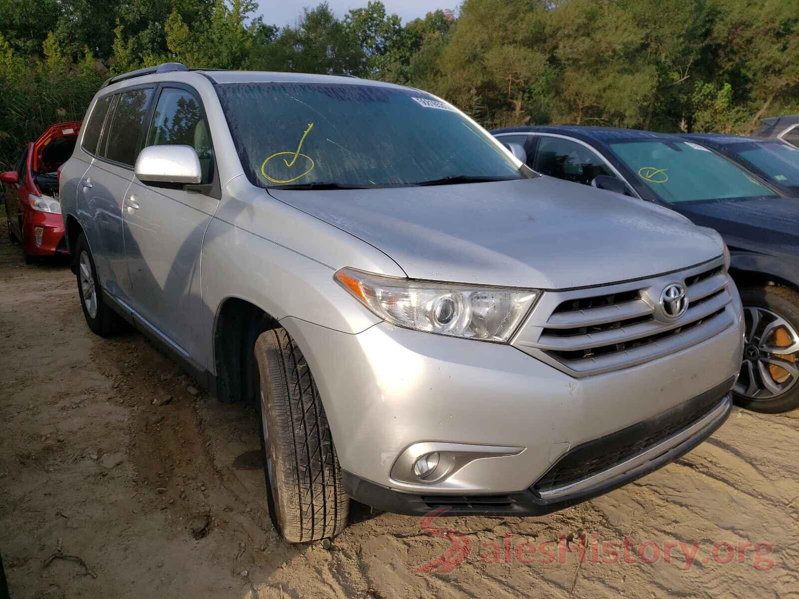 5TDBK3EH8DS239964 2013 TOYOTA HIGHLANDER