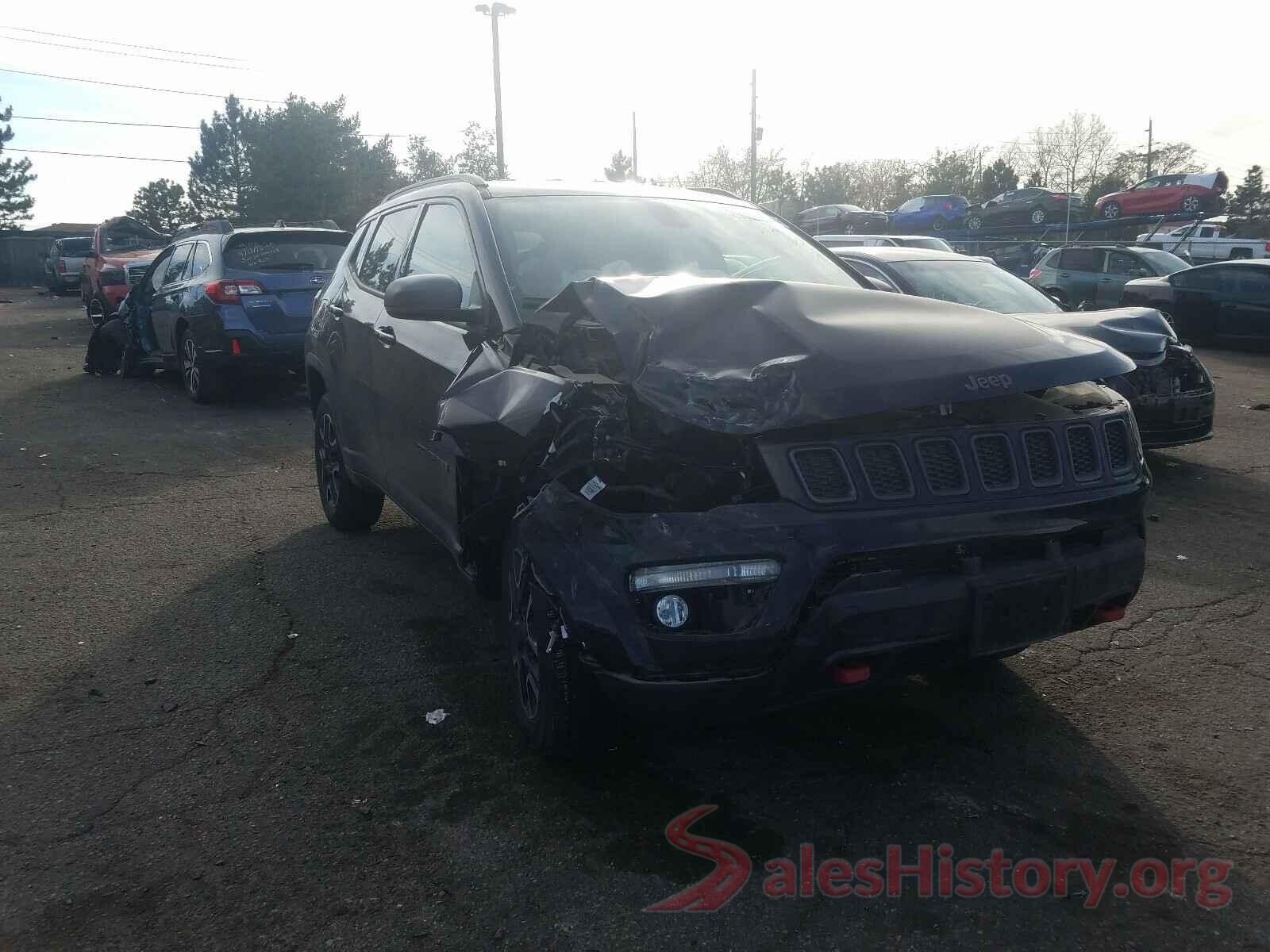 3C4NJDDB4KT697765 2019 JEEP COMPASS