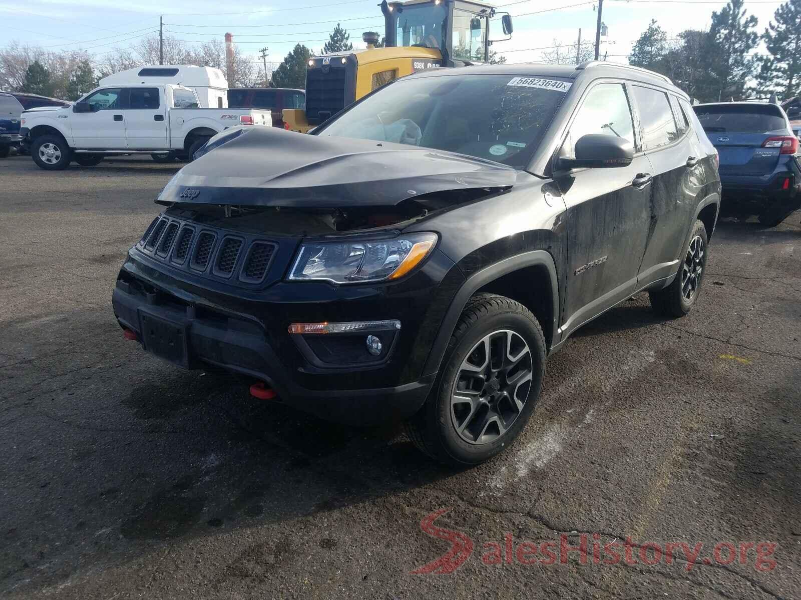 3C4NJDDB4KT697765 2019 JEEP COMPASS