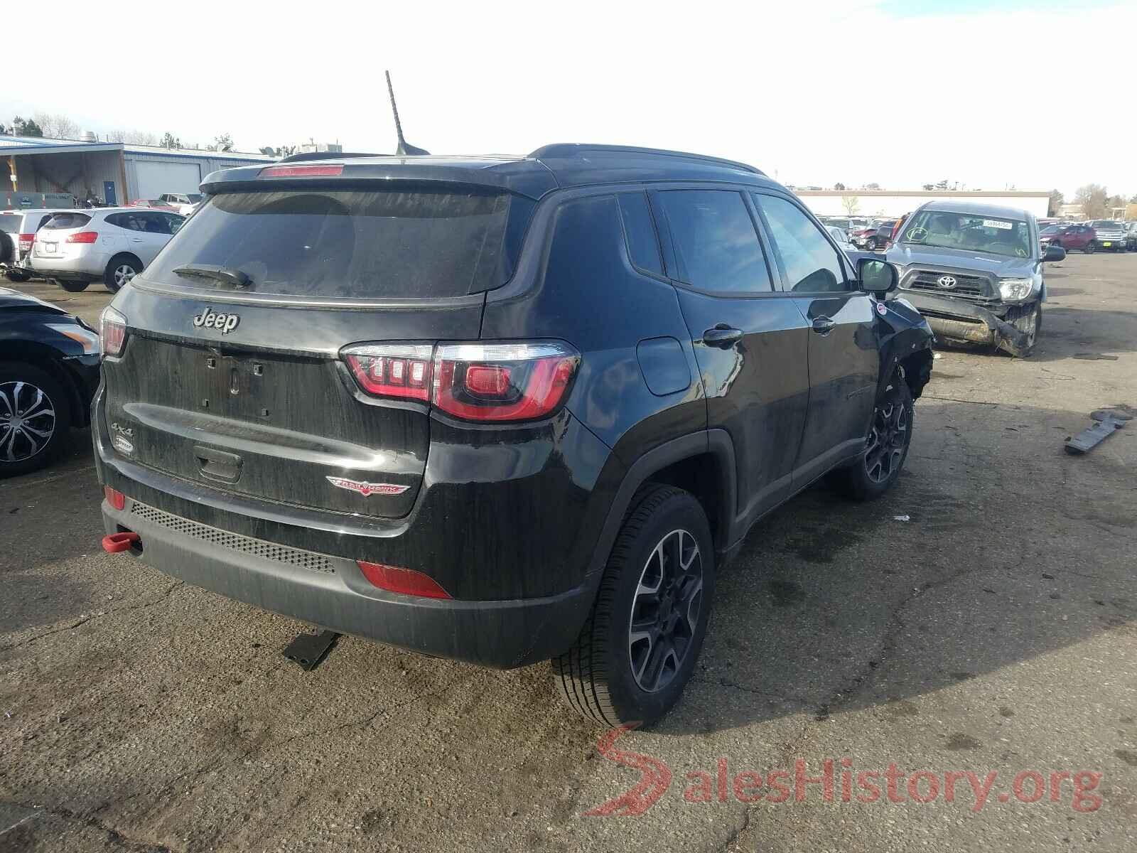 3C4NJDDB4KT697765 2019 JEEP COMPASS