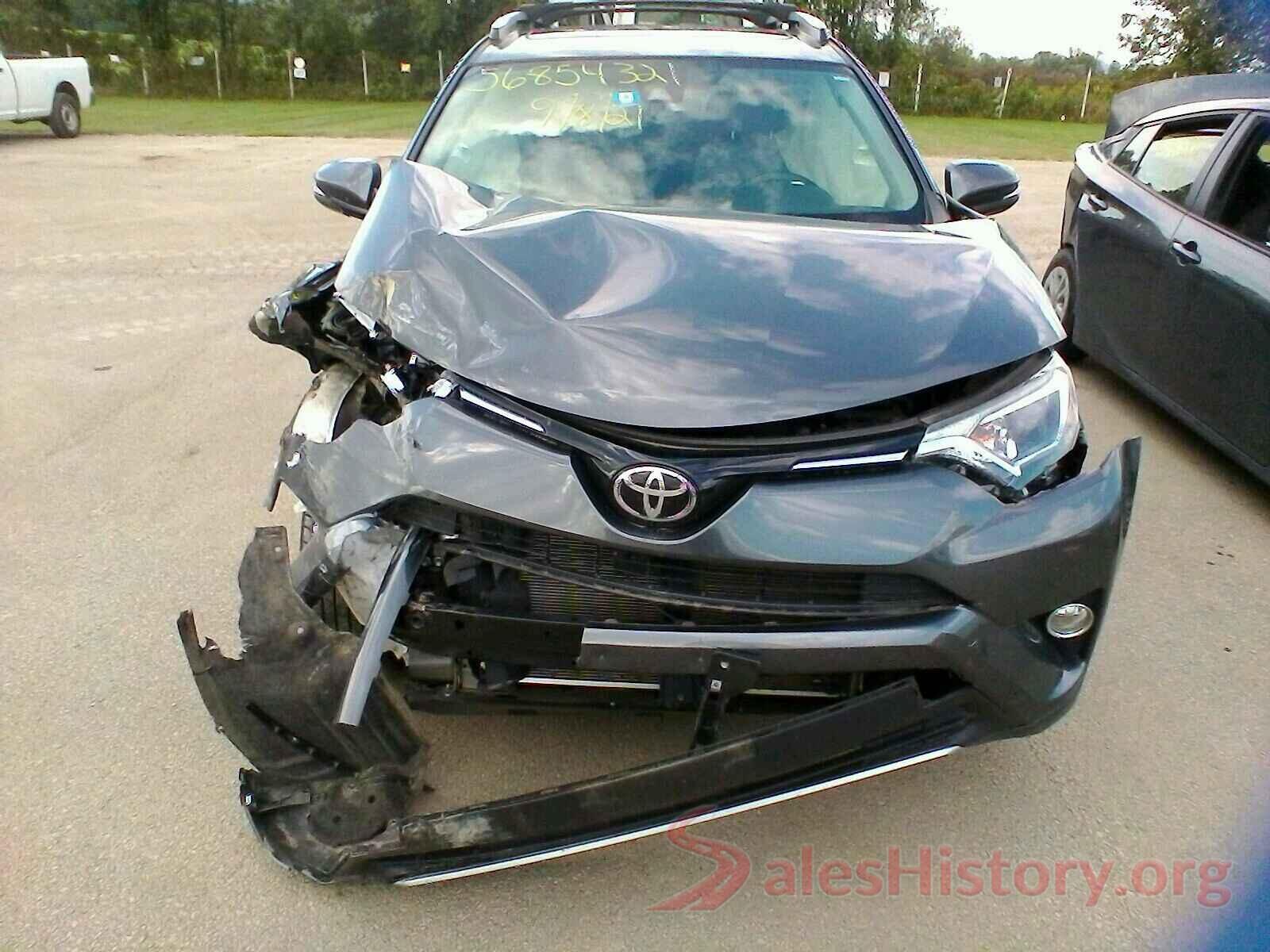 JTMRFREV7HD203857 2017 TOYOTA RAV4