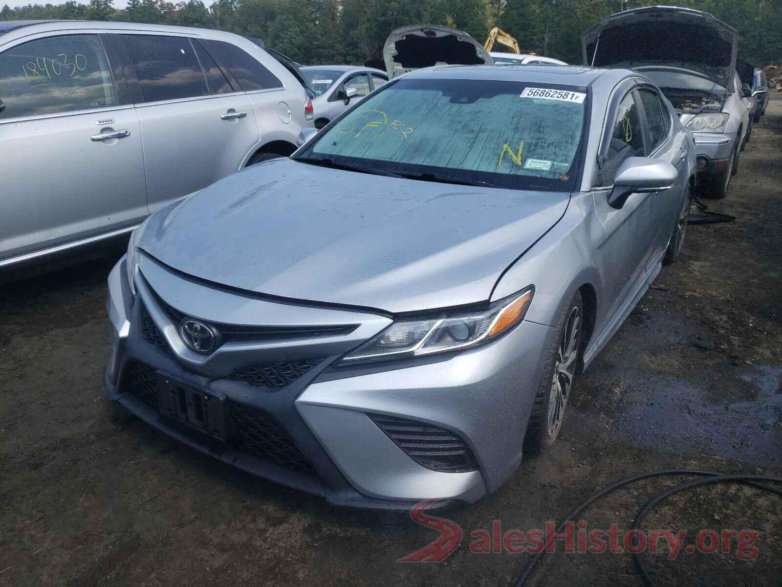 4T1B11HK8JU607559 2018 TOYOTA CAMRY