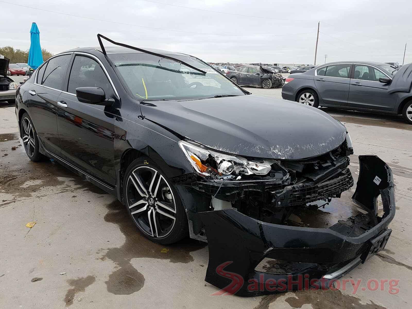 1HGCR2F17HA235159 2017 HONDA ACCORD