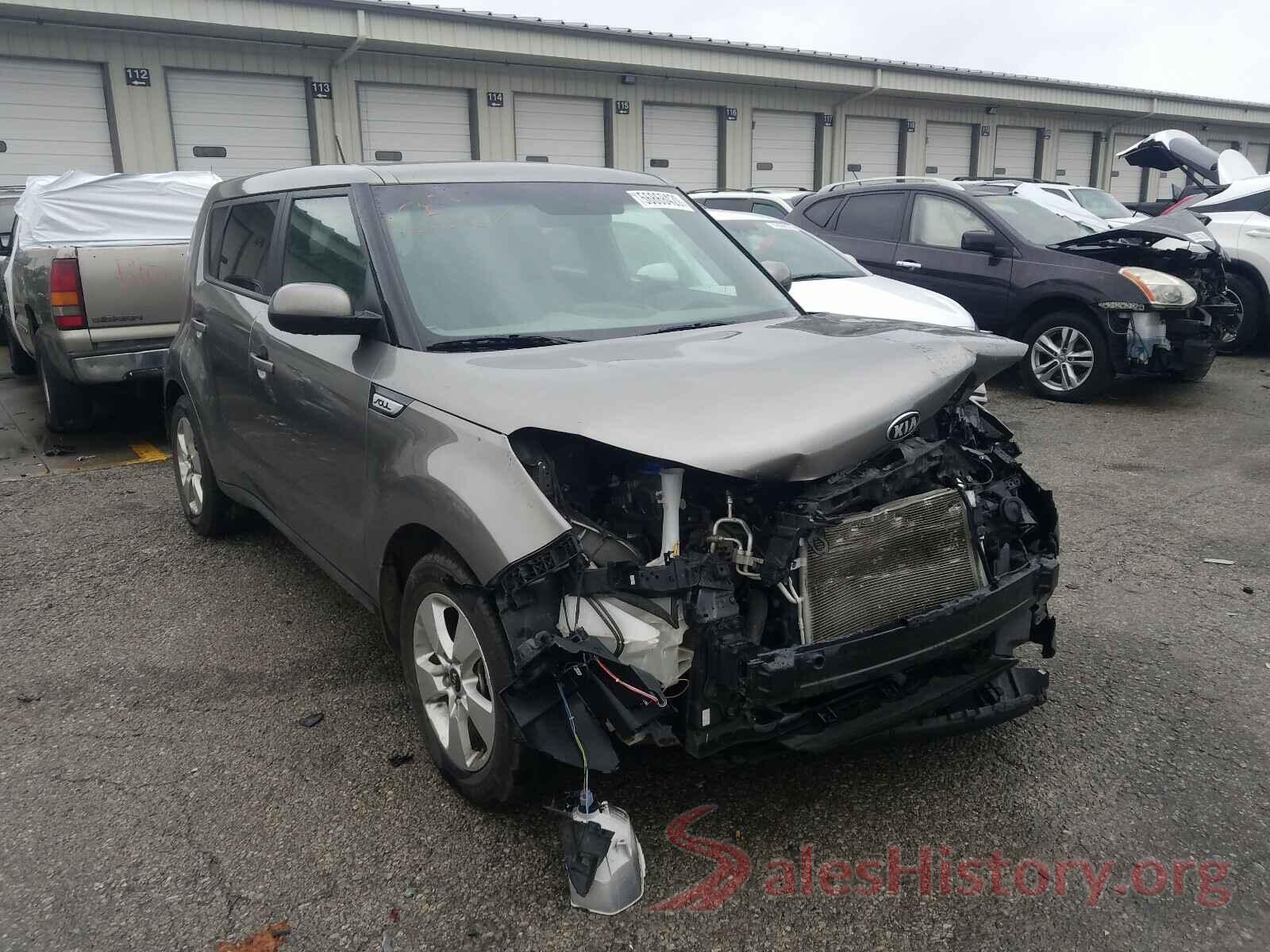 KNDJN2A2XJ7581355 2018 KIA SOUL