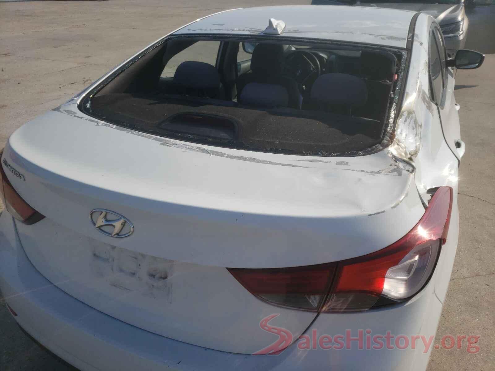 5NPDH4AE9GH755219 2016 HYUNDAI ELANTRA