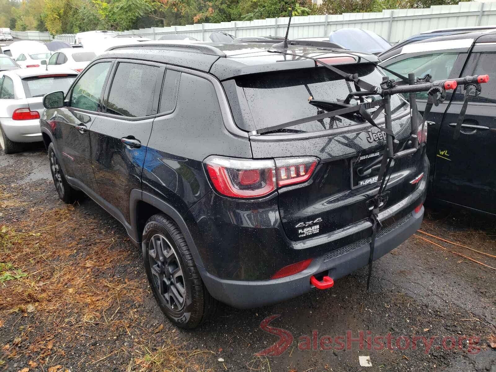 3C4NJDDB4KT665320 2019 JEEP COMPASS