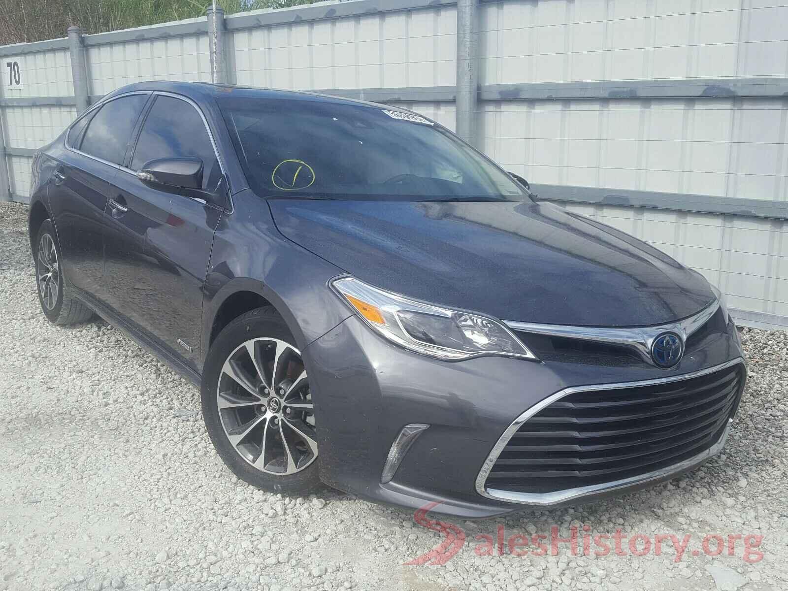 4T1BD1EB5JU061671 2018 TOYOTA AVALON