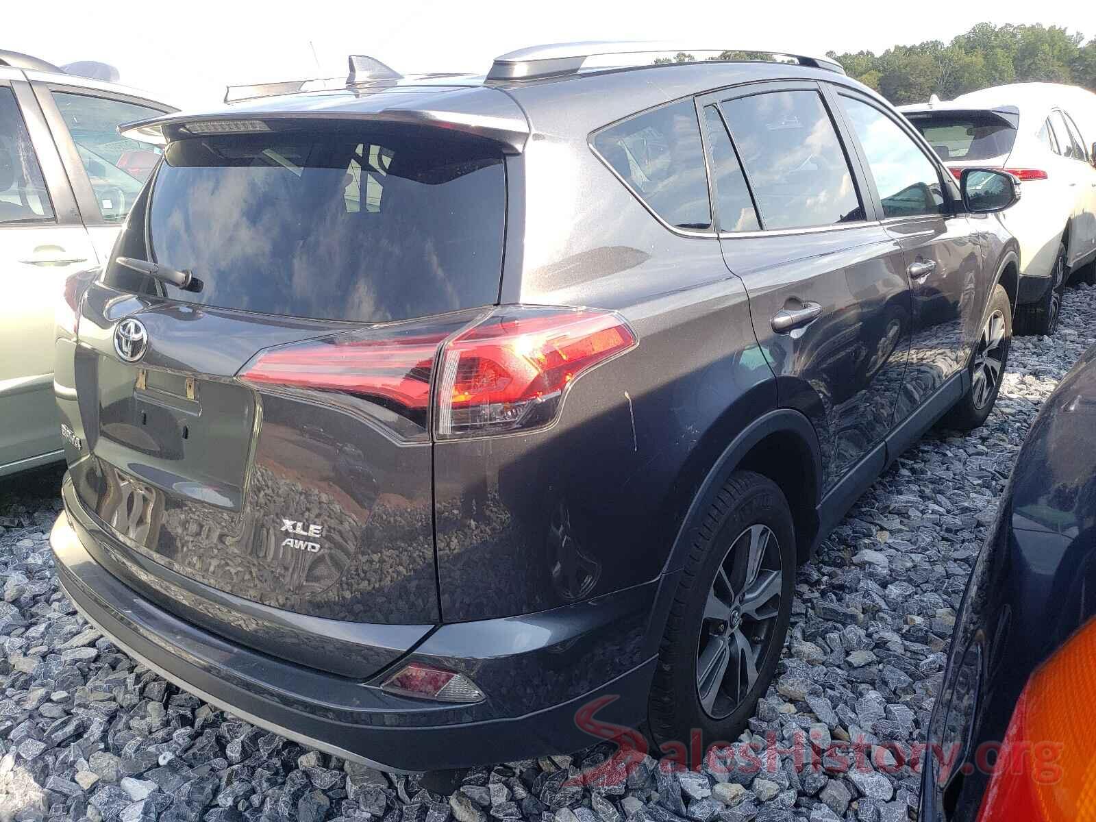 2T3RFREV9JW777045 2018 TOYOTA RAV4