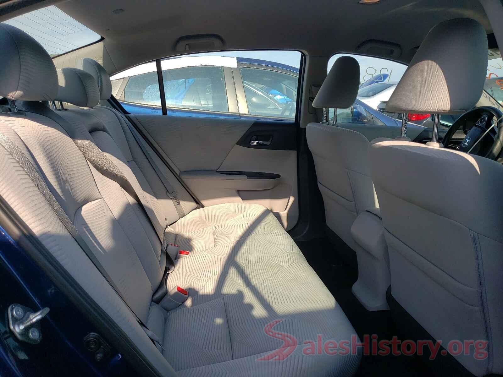 1HGCR2F30HA120677 2017 HONDA ACCORD