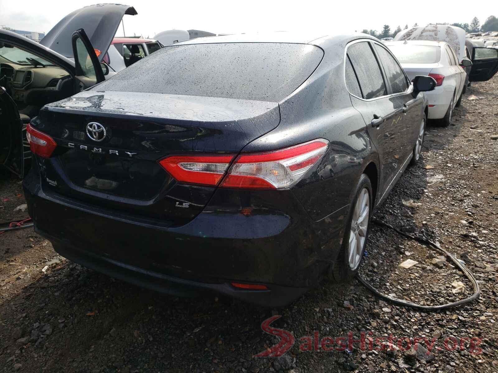 JTNB11HKXJ3040261 2018 TOYOTA CAMRY