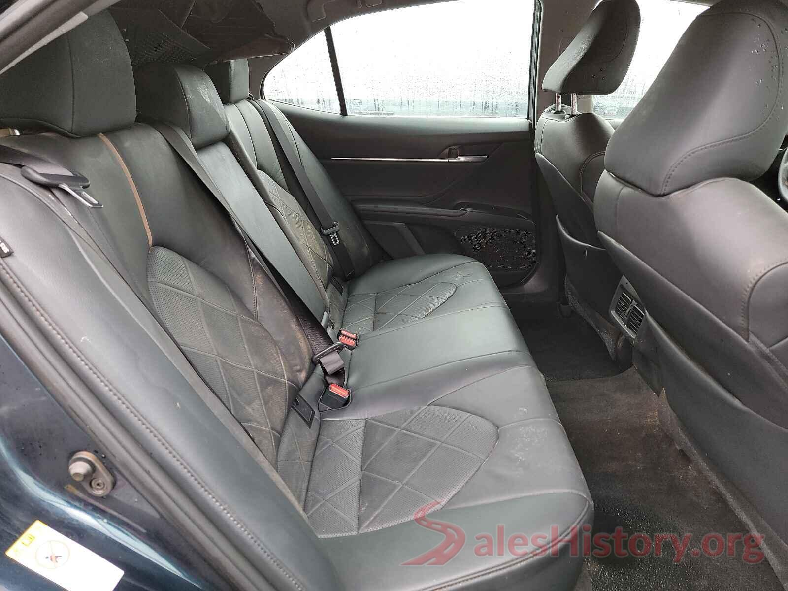 4T1B11HK8JU503105 2018 TOYOTA CAMRY