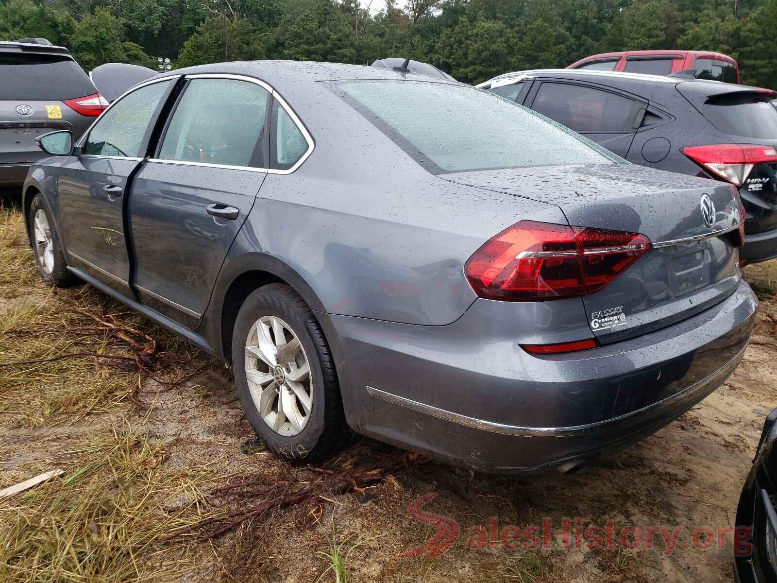 1VWAT7A37HC012411 2017 VOLKSWAGEN PASSAT