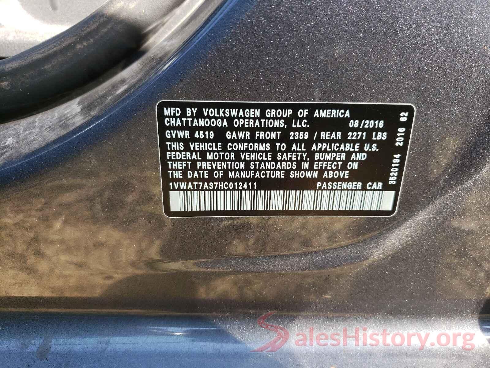 1VWAT7A37HC012411 2017 VOLKSWAGEN PASSAT