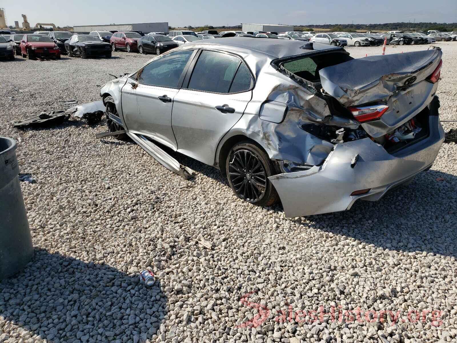 4T1B11HK3KU239261 2019 TOYOTA CAMRY