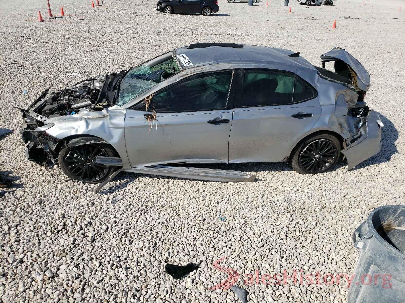 4T1B11HK3KU239261 2019 TOYOTA CAMRY