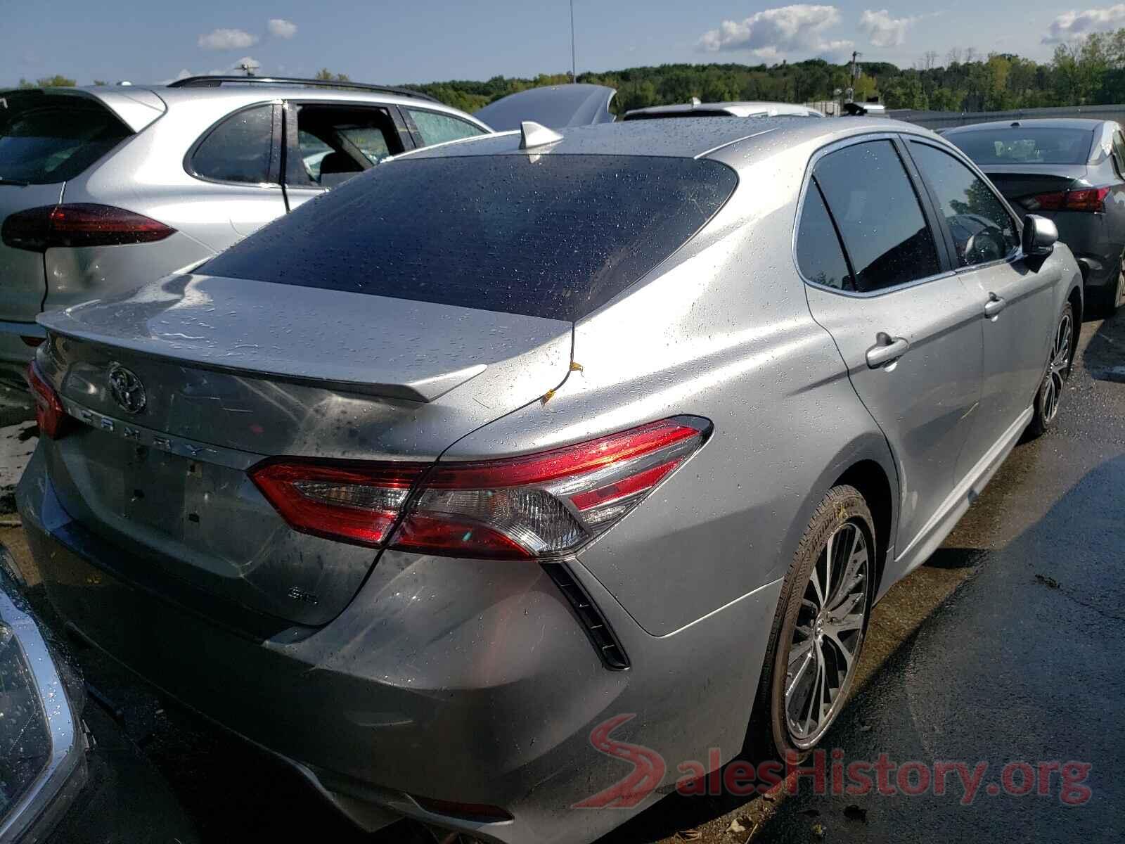 4T1B11HKXKU687321 2019 TOYOTA CAMRY