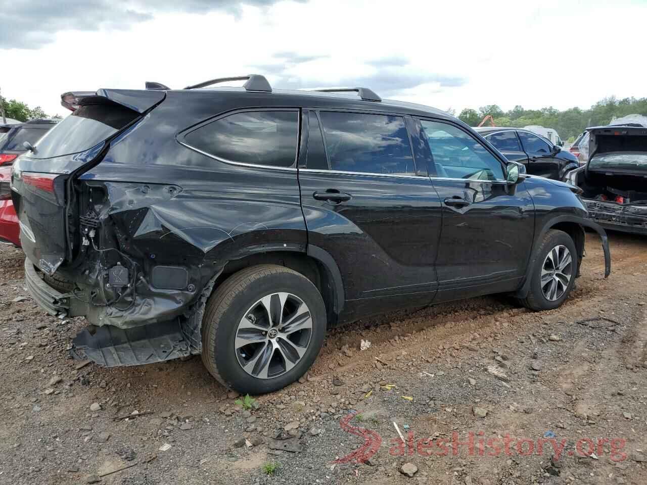 5TDGZRBH7NS583229 2022 TOYOTA HIGHLANDER