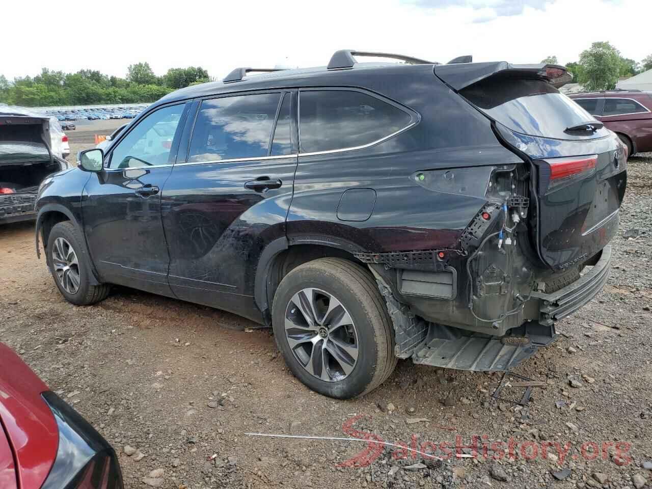 5TDGZRBH7NS583229 2022 TOYOTA HIGHLANDER