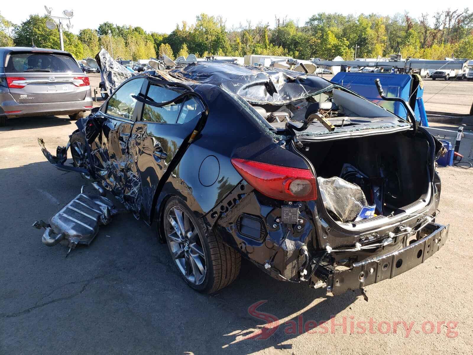 3MZBN1V39JM255132 2018 MAZDA 3