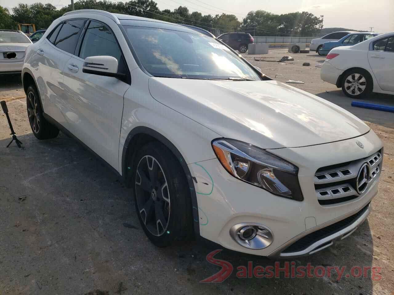 WDCTG4EBXJJ471167 2018 MERCEDES-BENZ GLA-CLASS