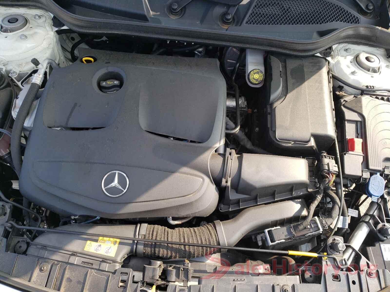 WDCTG4EBXJJ471167 2018 MERCEDES-BENZ GLA-CLASS