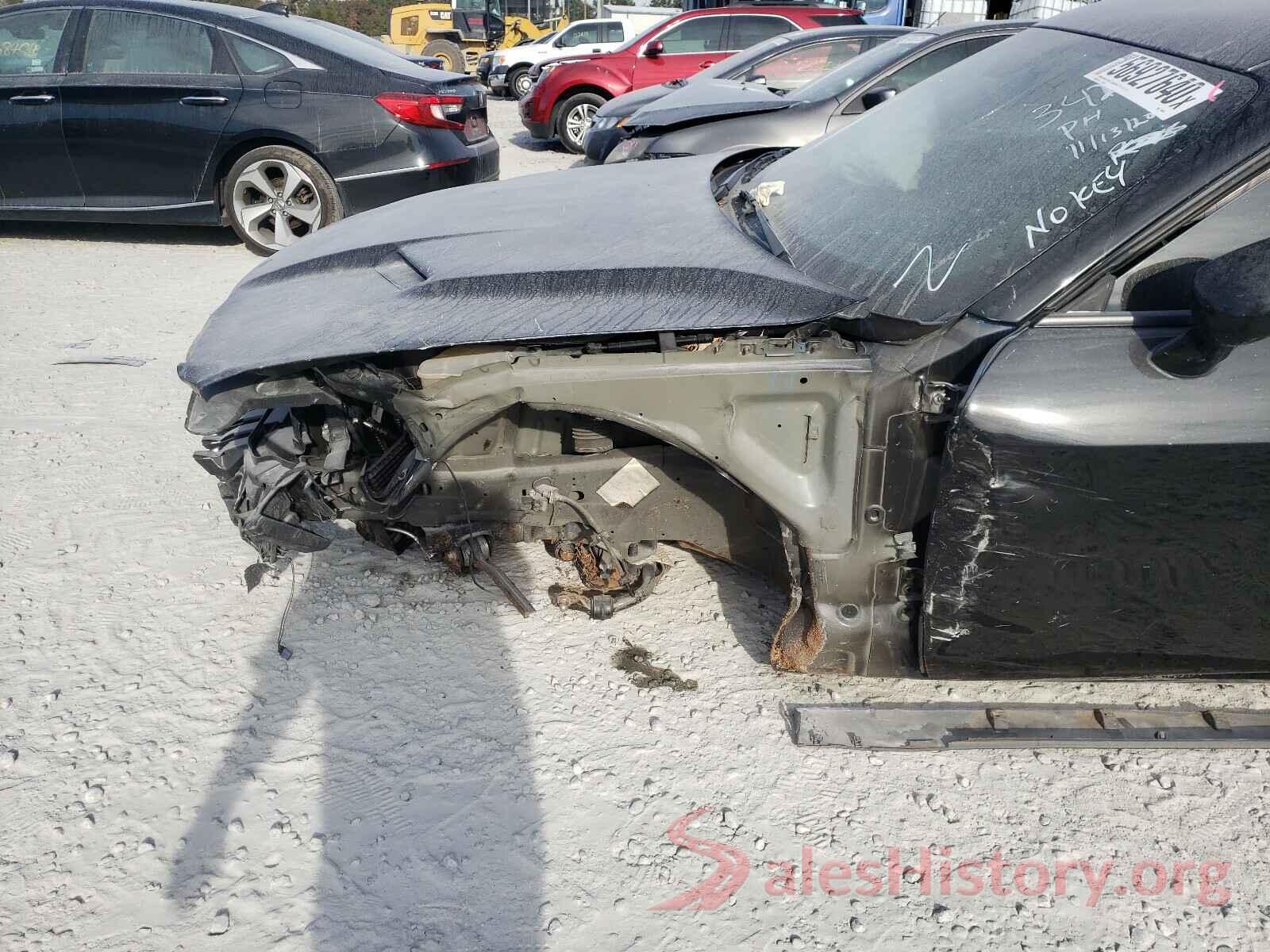 2C3CDZAG0JH294695 2018 DODGE CHALLENGER