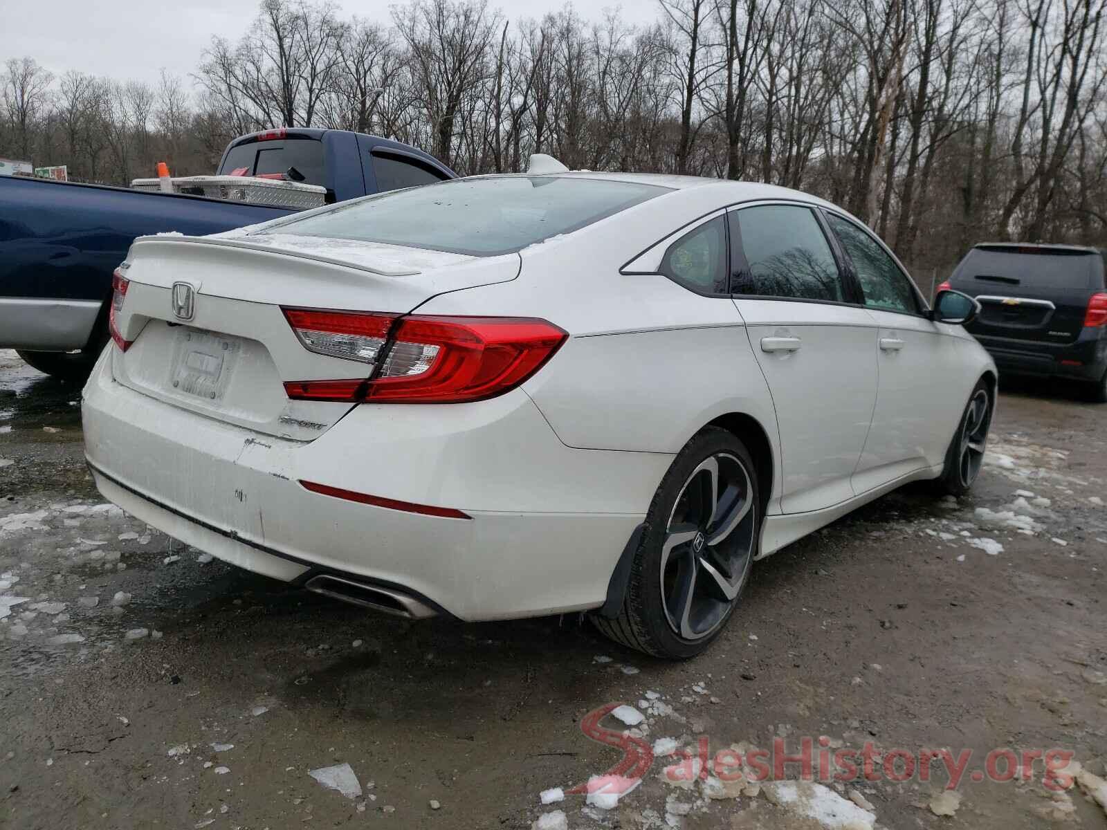 1HGCV1F33JA260542 2018 HONDA ACCORD