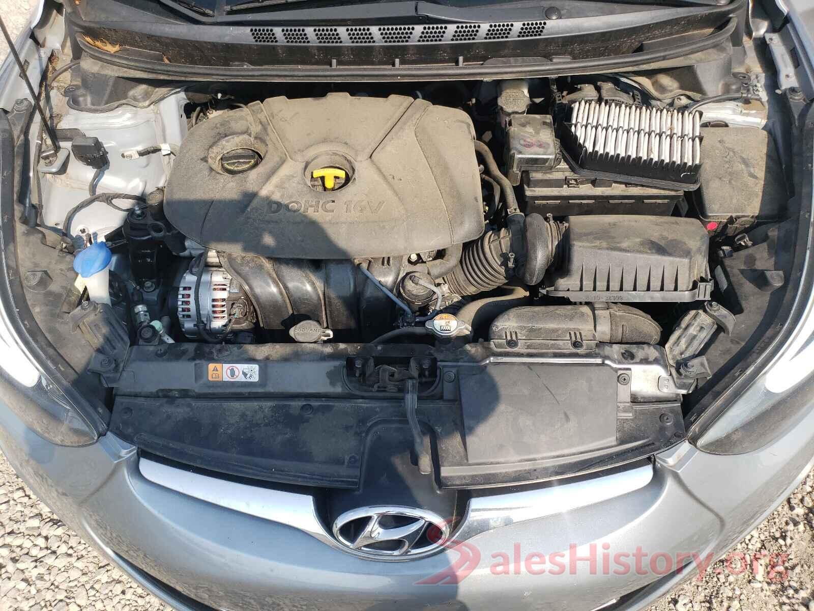 5NPDH4AE6GH695996 2016 HYUNDAI ELANTRA