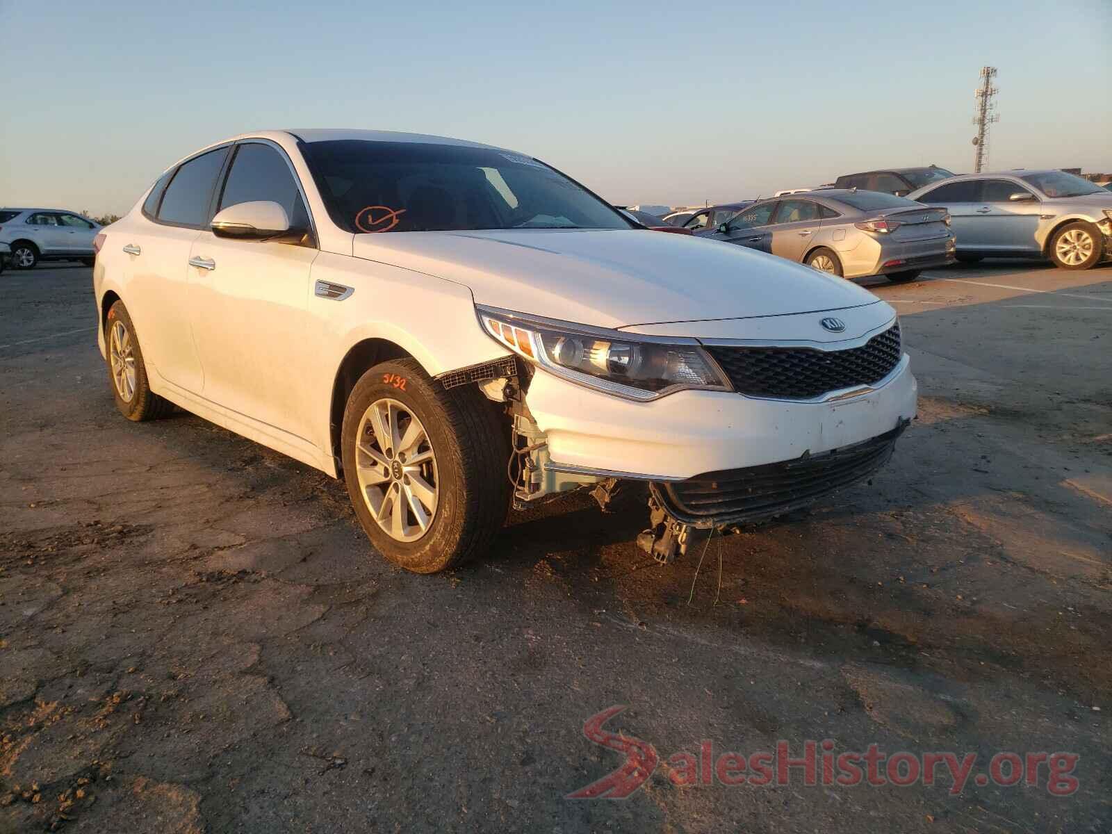 5XXGT4L32JG185901 2018 KIA OPTIMA