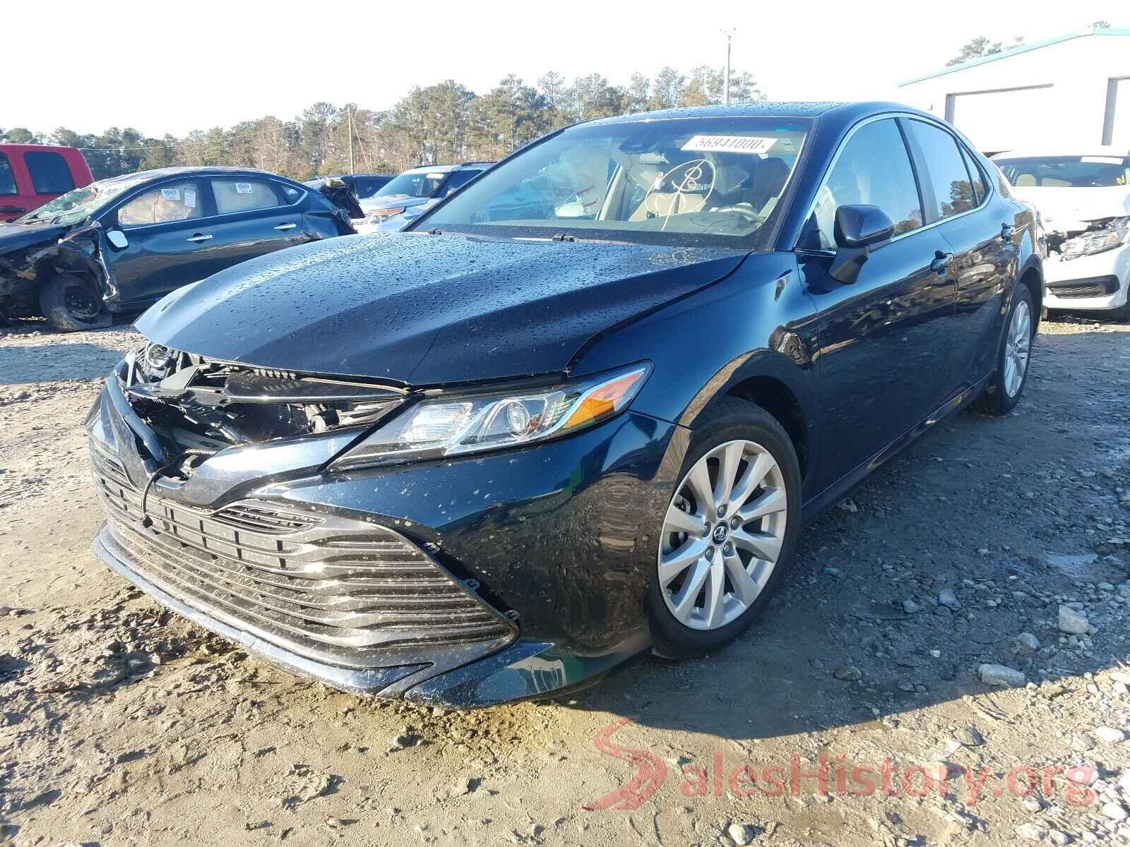 4T1B11HK4JU533976 2018 TOYOTA CAMRY