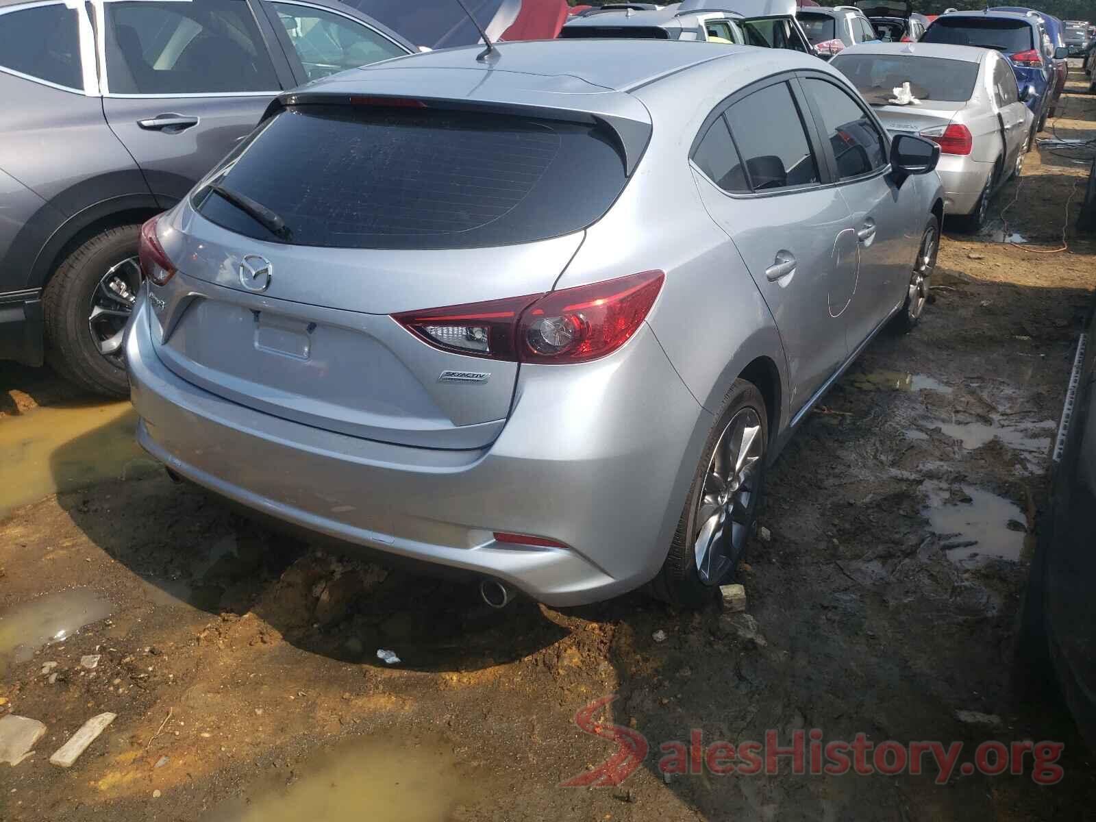 3MZBN1L3XJM179911 2018 MAZDA 3