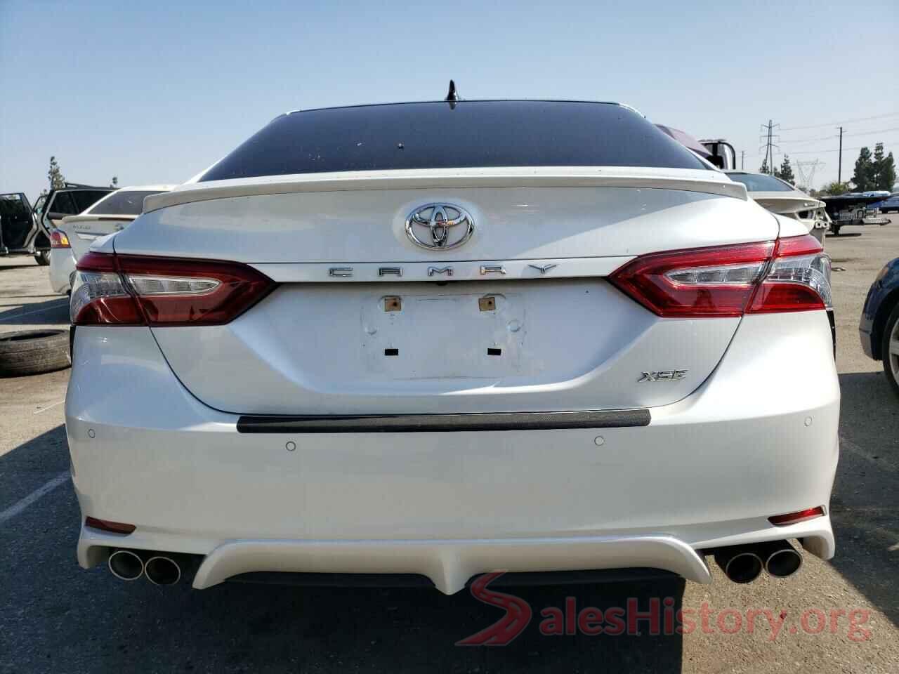 4T1BZ1HK2JU012408 2018 TOYOTA CAMRY