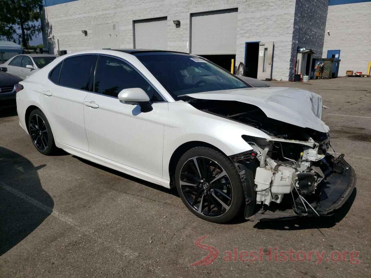 4T1BZ1HK2JU012408 2018 TOYOTA CAMRY